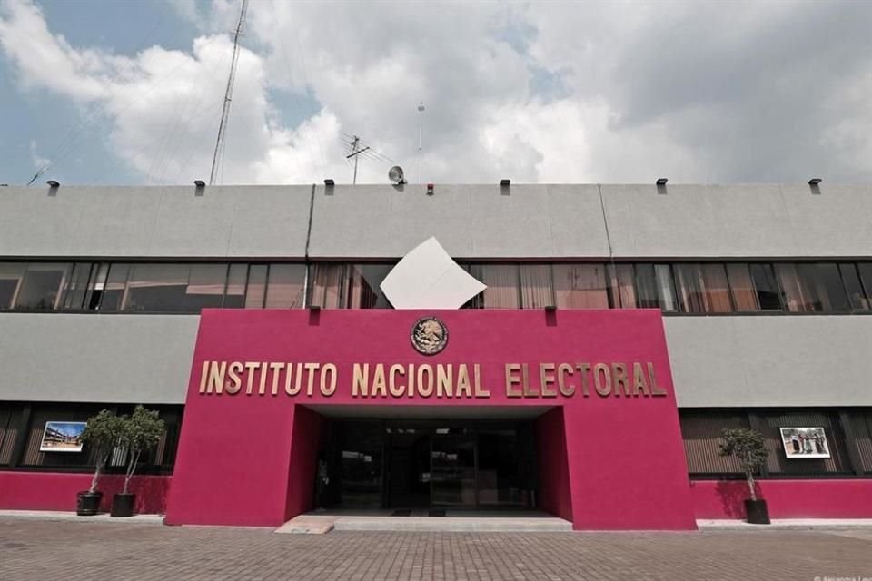 El INE abrió una investigación contra el esquema fraudulento que promueve el Gobierno de Nuevo León para la elección del 1 de junio.