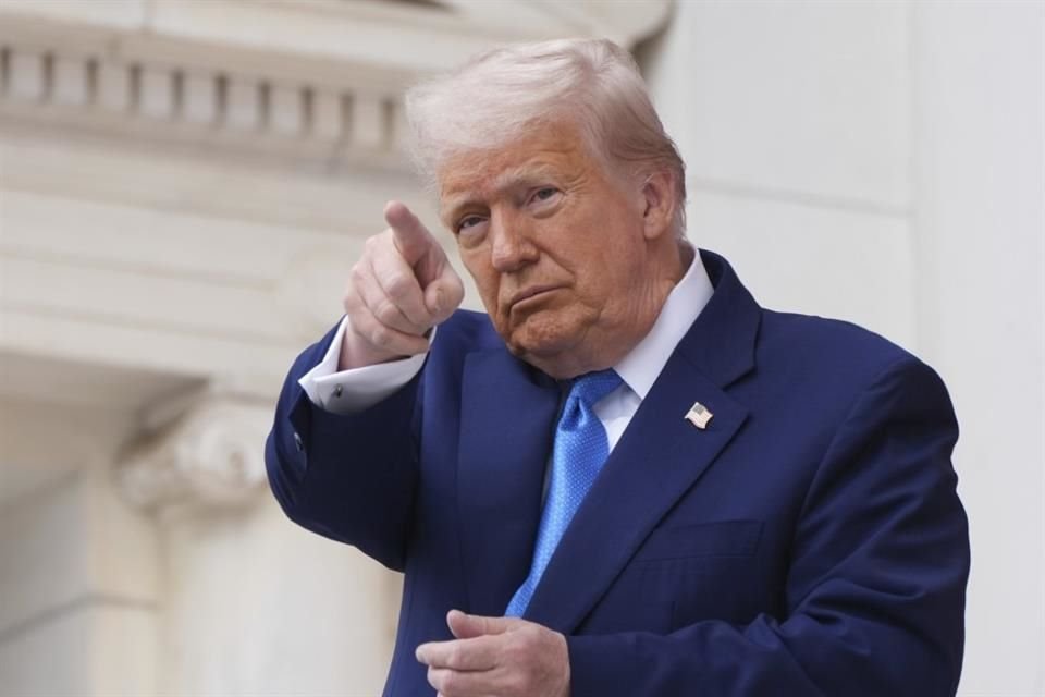 President Donald Trump zei dat de Fed de rente nu moet verlagen.