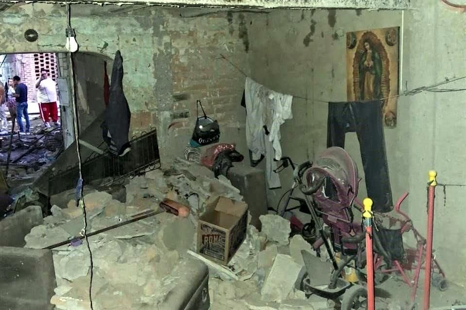 La casa donde ocurrió el estallido sufrió severos daños.