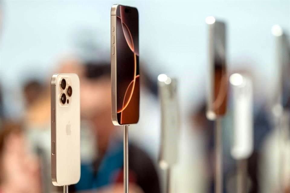 Estiman que la demanda de iPhone en Estados Unidos alcanza la impresionante cifra de 20 millones de unidades por trimestre, y no se espera que India pueda igualar esa producción hasta 2026.