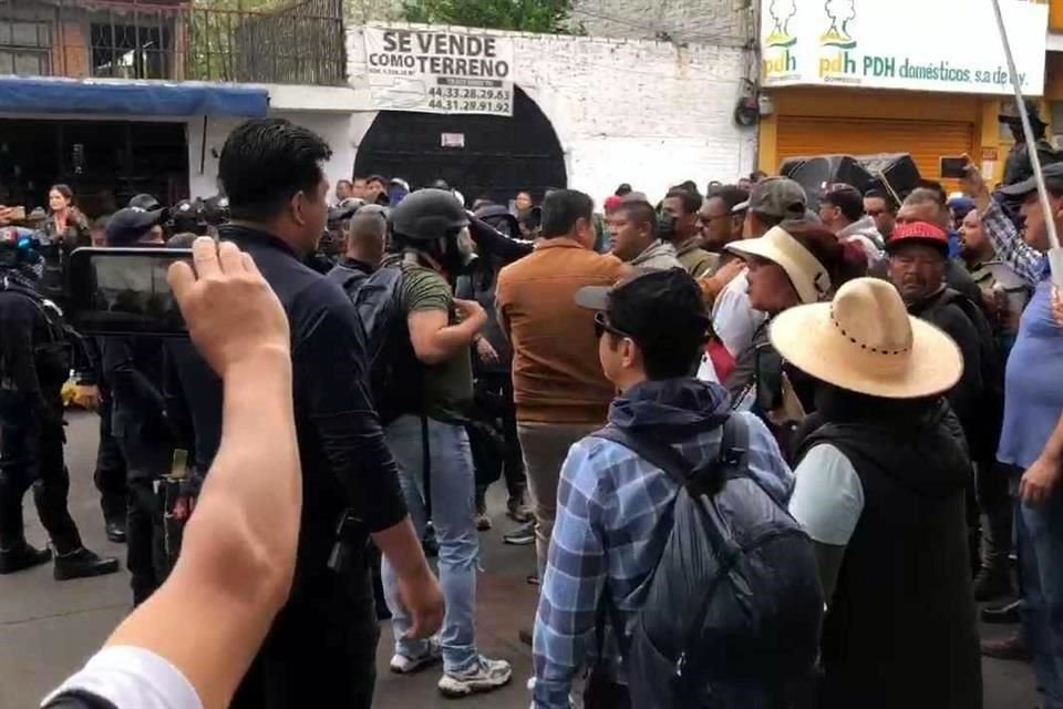 Los manifestantes intentaron tomar el cruce ferroviario en Morelia.