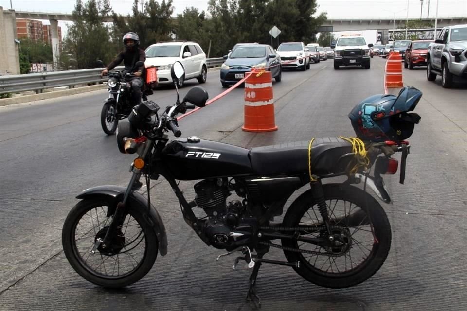 El accidente generó fuerte carga vehicular.