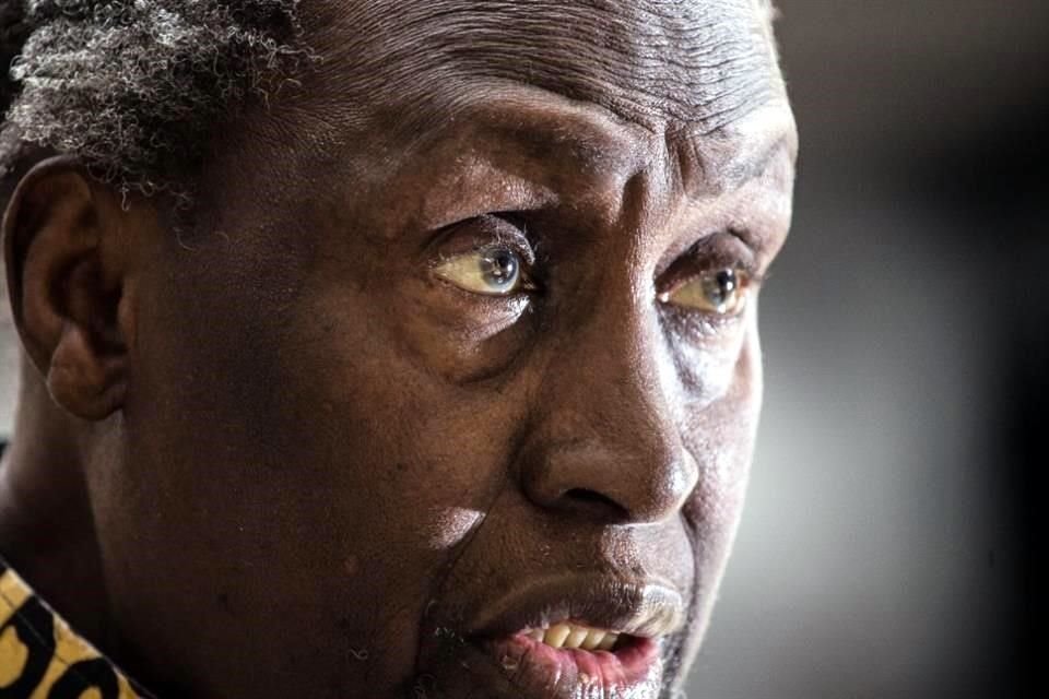 Ngugi wa Thiong'o acababa de publicar a inicios de mayo la antología 'Descolonizar el lenguaje (Decolonizing language)'.