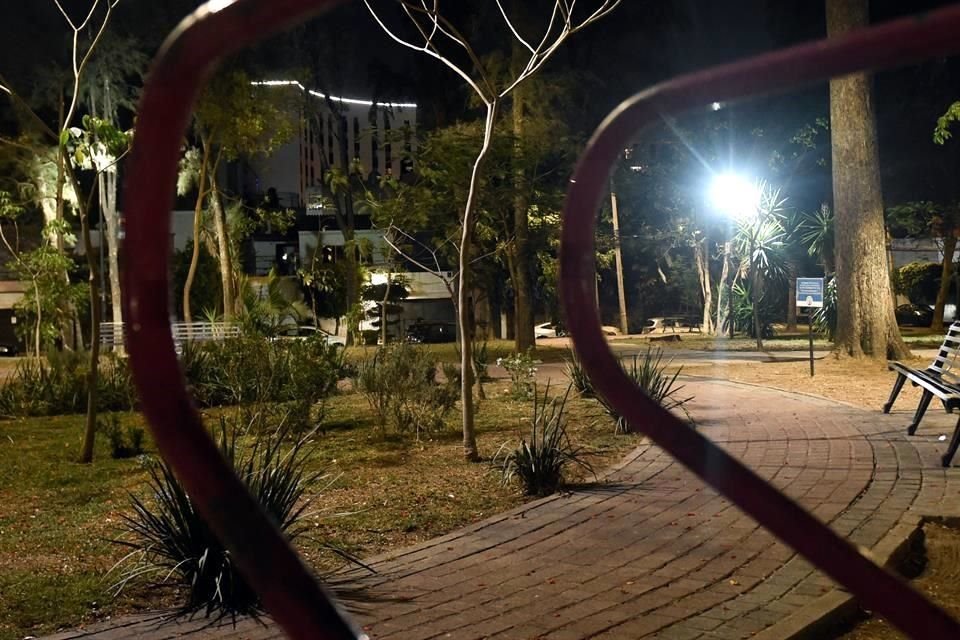 El encendido se hizo en el Parque de la Rapsodia Húngara a las 20:09 horas.