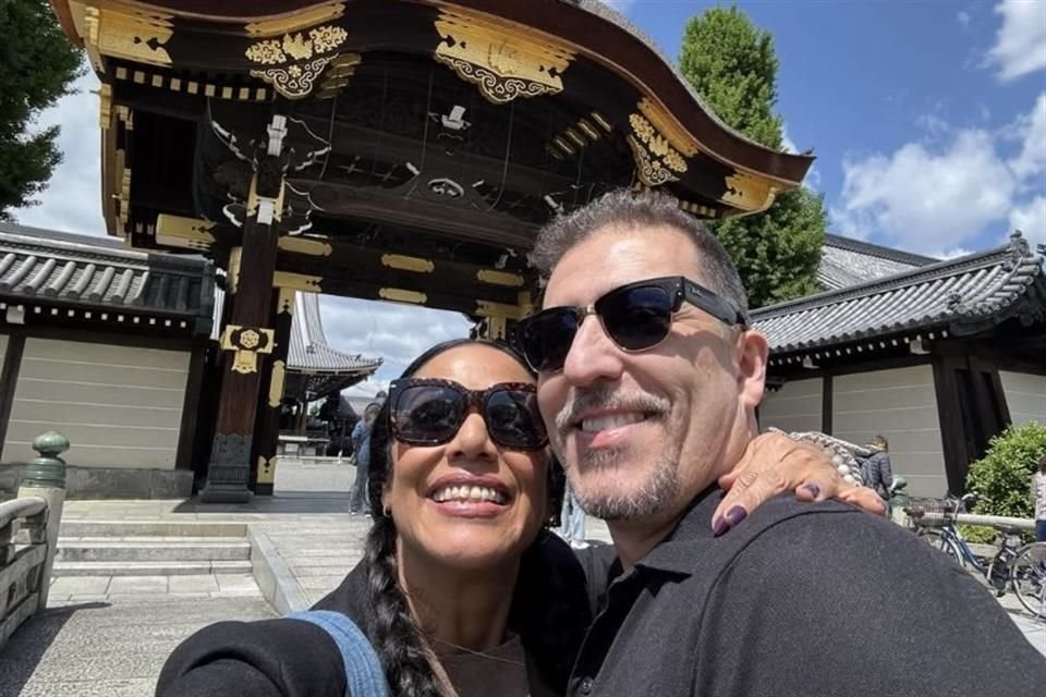 La cantautora Lila Downs mostró su relación con el productor y director Iván Dias, luego del fallecimiento de su esposo en 2022.