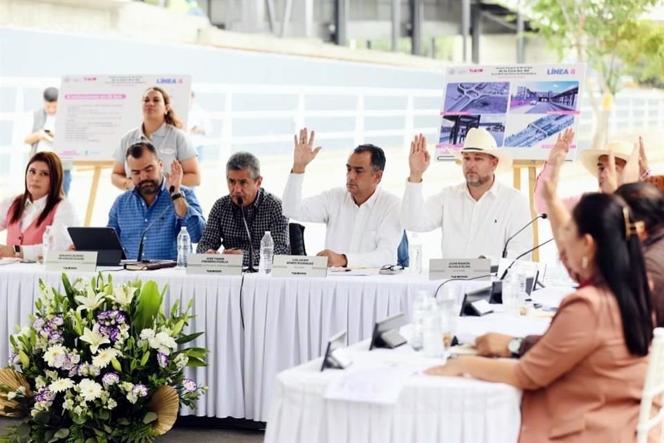 Sesión del Ayuntamiento de Tlajomulco que se desarrolló fuera del CAT, en el Fraccionamiento Villas de la Hacienda.