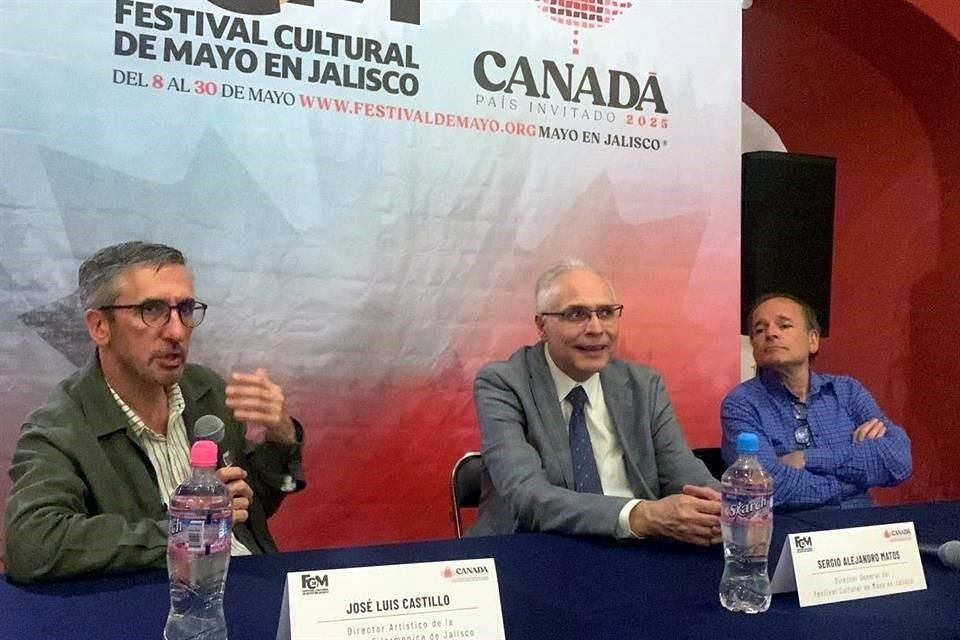 José Luis Castillo (izq. a der.), Sergio Alejandro Matos y Louis Lortie hablan del concierto de clausura del Festival de Mayo.