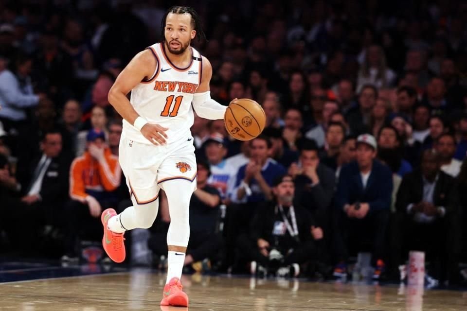 Jalen Brunson terminó con 32 puntos y fue el mejor de Nueva York.