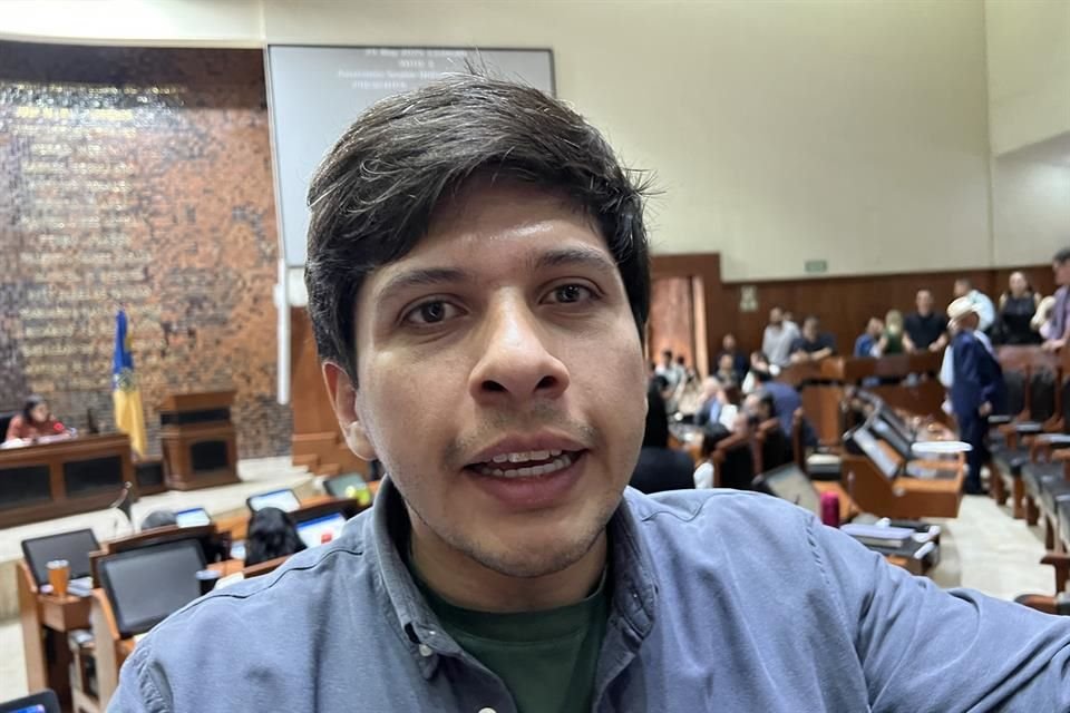 Alejandro Puerto, diputado sin partido, impulsa en Congreso local reforma para establecer el derecho a ser buscado.