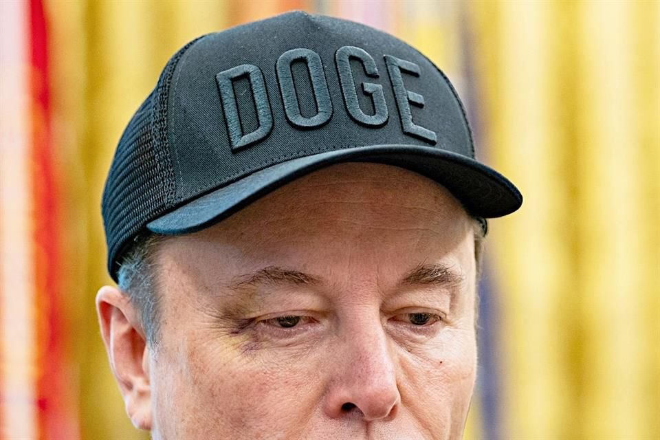 Elon Musk aumentó su consumo de drogas durante campaña de Donald Trump, algunas de las cuales guardaba en un estuche, según reporte de NYT.