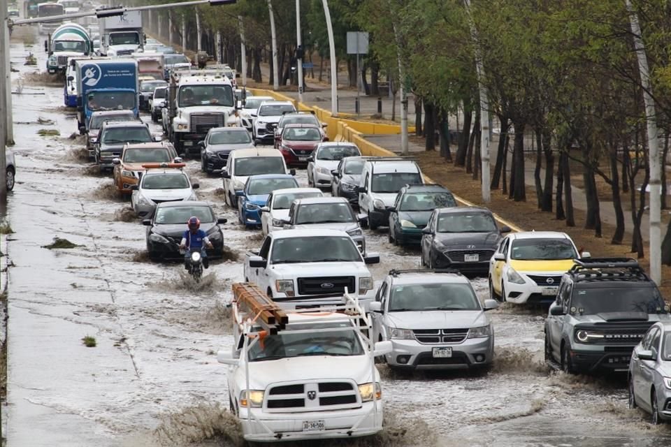 Una combinación de factores, entre ellos la tormenta tropical Alvin, ocasionarán lluvias en la Zona Metropolitana de Guadalajara (ZMG) entre este sábado y las primeras horas del domingo.