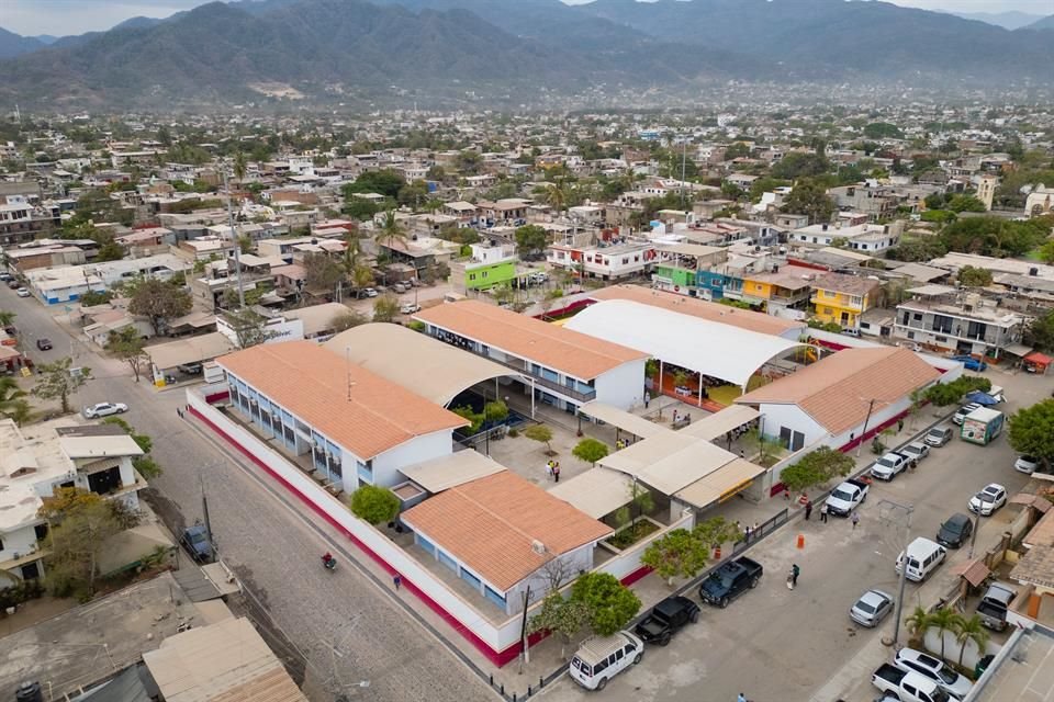 La escuela 21 de Marzo, en Puerto Vallarta, recibirá una inversión de 47 millones de pesos como parte 'Jalisco con Estrella'.