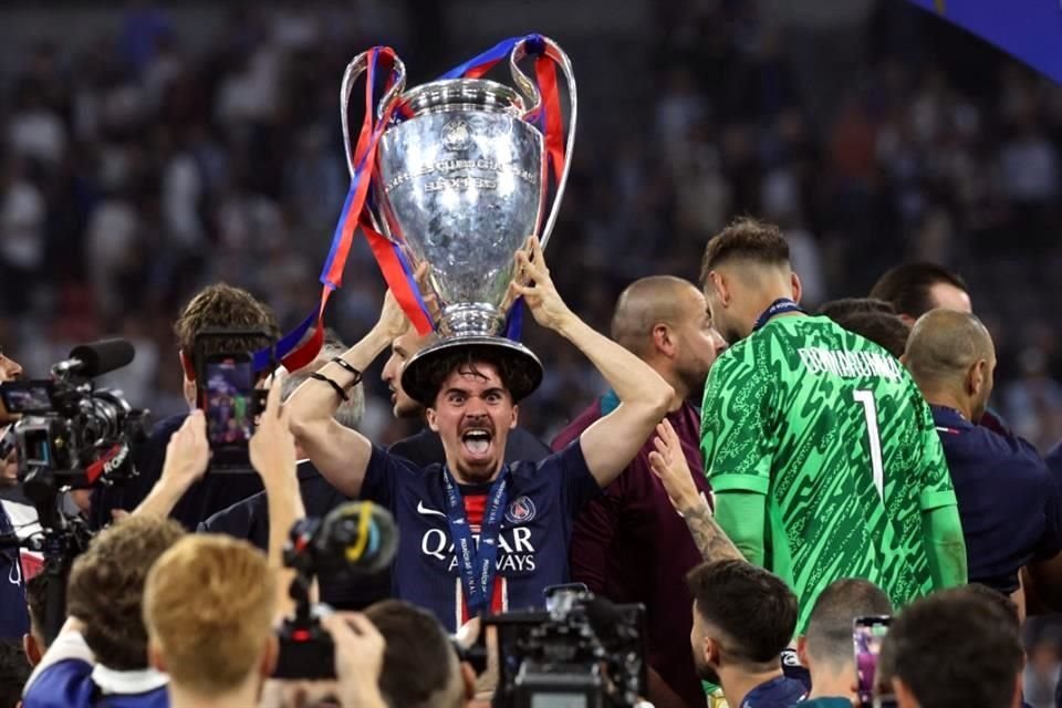 Vitinha colaboró en dos de las jugadas de gol del equipo parisino y fue factor clave en la coronación de Champions.