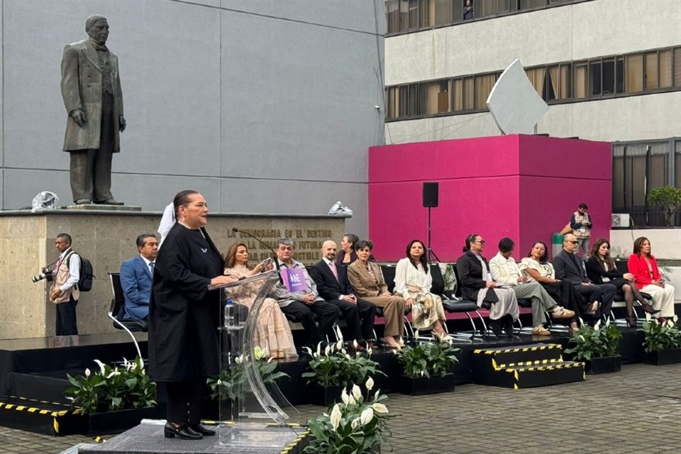 En ceremonia de honores a la Bandera, presidenta del INE dijo que hoy se elegirá el tipo de justicia que se quiere para México. 