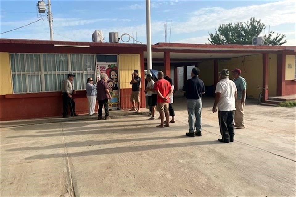En Reynosa se presentaron retrasos en el inicio de la votación ante ausencias de funcionarios de casillas.