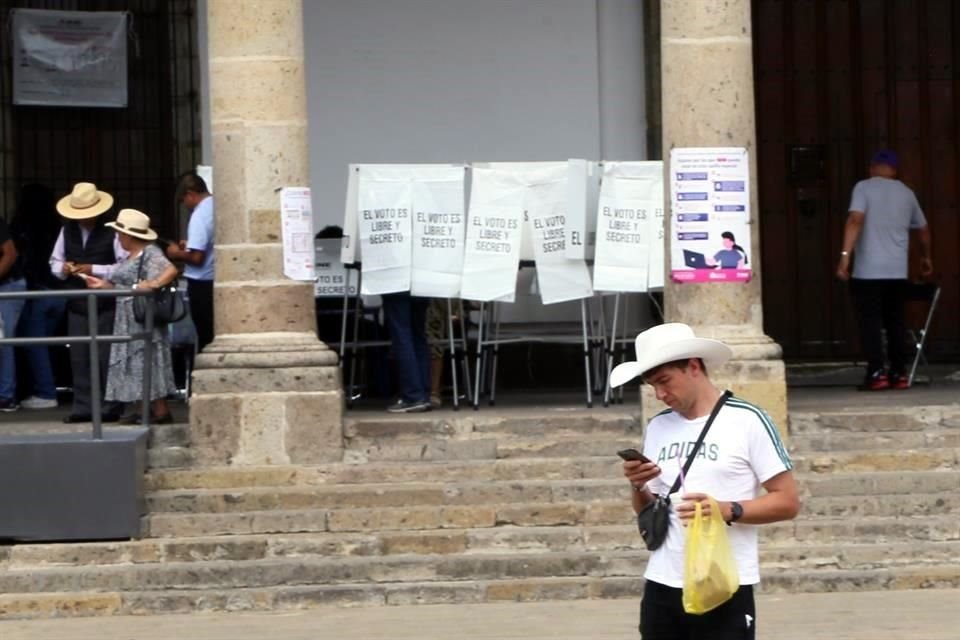 La casilla especial ubicada en el Museo Cabañas registró menor afluencia que en otras elecciones.
