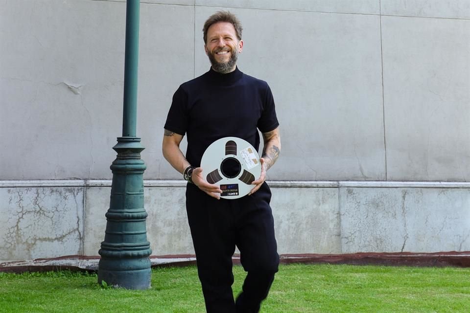 El dueto con el que Noel Schajris ha cosechado montones de éxitos es Sin Bandera, pero el argentino sí tiene un estandarte ahora: el de la música independiente.
