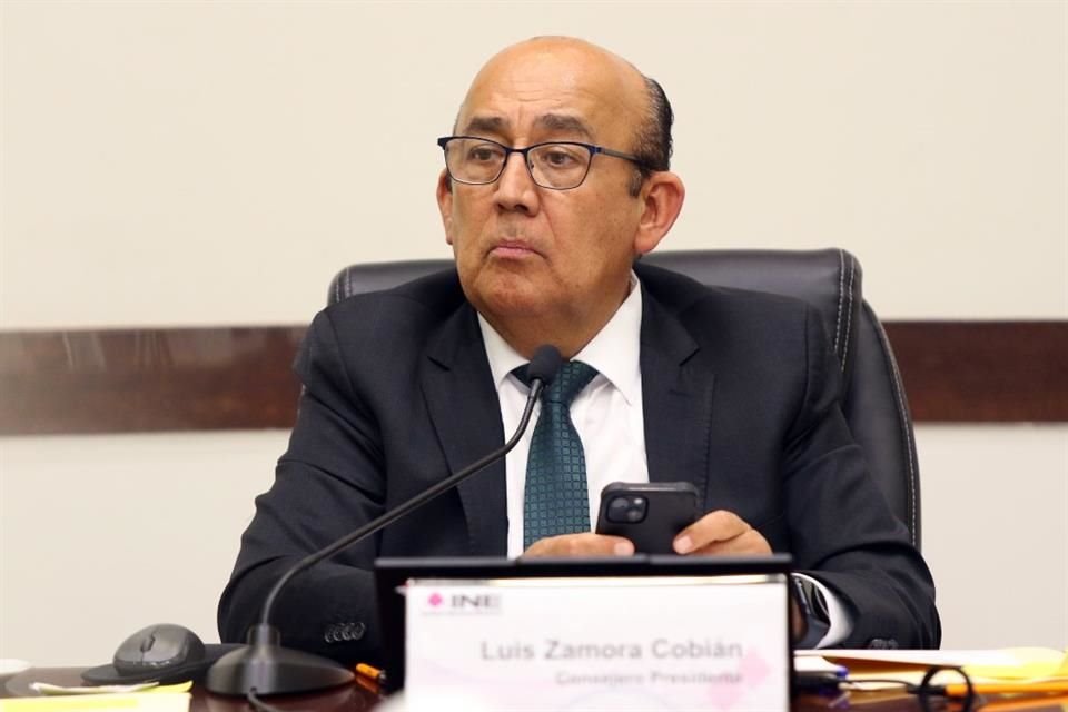 Luis Zamora Cobián, consejero presidente de la Junta Local del INE en Jalisco.