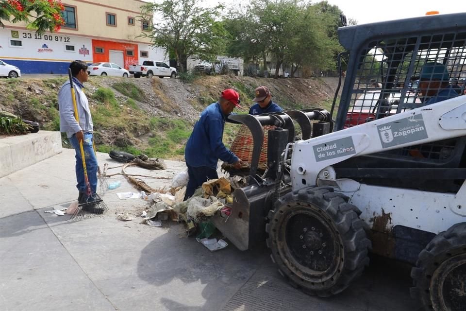 Obras de limpieza del río El Garabato en la colonia Miramar.