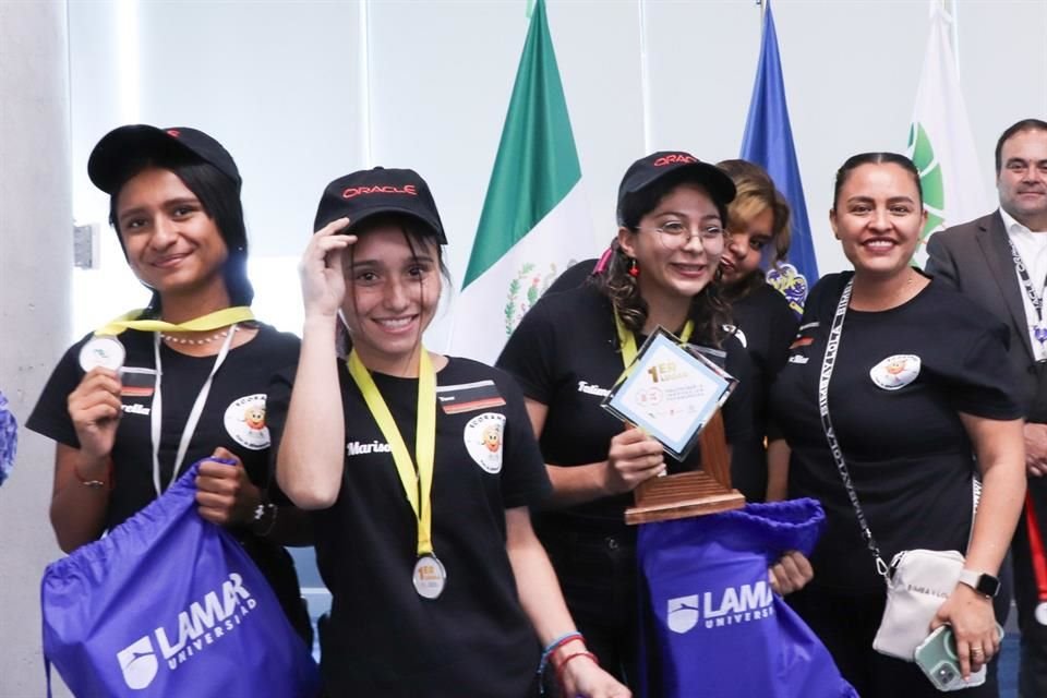 Alumnos del CECyTEJ) participarán en el Concurso Nacional de Creatividad e Innovación Tecnológica Robótica y Hackathon 2025, en Coahuila.