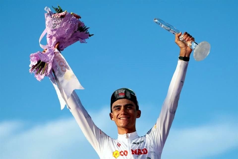 Isaac del Toro dejó en alto el nombre de México en el pasado Giro de Italia.