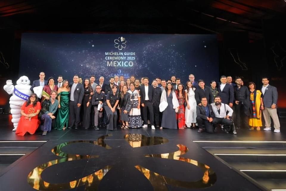 Logran Pujol y Quintonil conseguir dos estrellas cada uno de la Guía Michelin en México; que reconoció a 180 restaurantes en total.