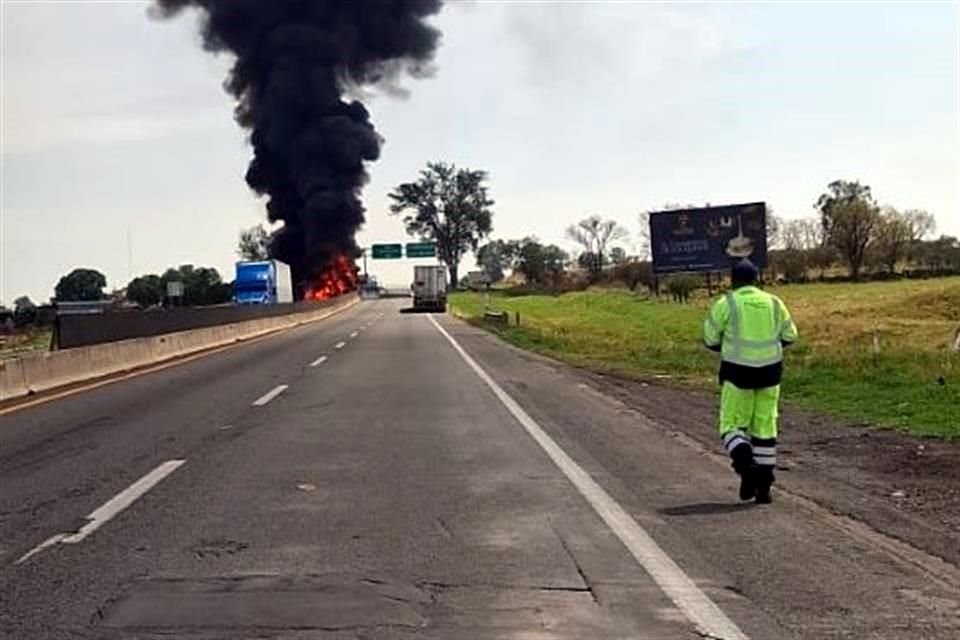 El accidente se registró en la autopista que va a Lagos de Moreno.