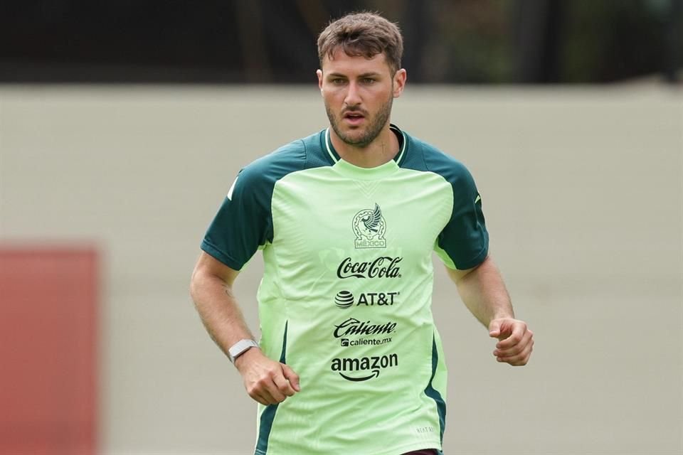 Santiago Giménez es una de las apuestas del Tri en la ofensiva.