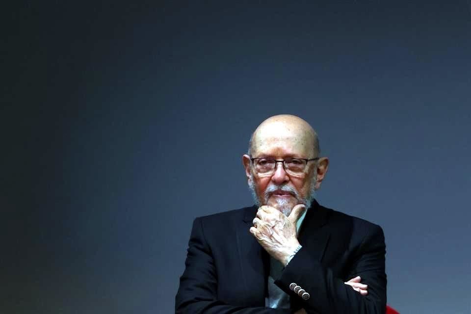 Der Archäologe Eduardo Matos Moctezuma forderte die Behörden auf, die notwendigen Mittel bereitzustellen, damit sowohl das Nationalmuseum für Anthropologie als auch andere Museen ihre Aufgaben erfüllen können.