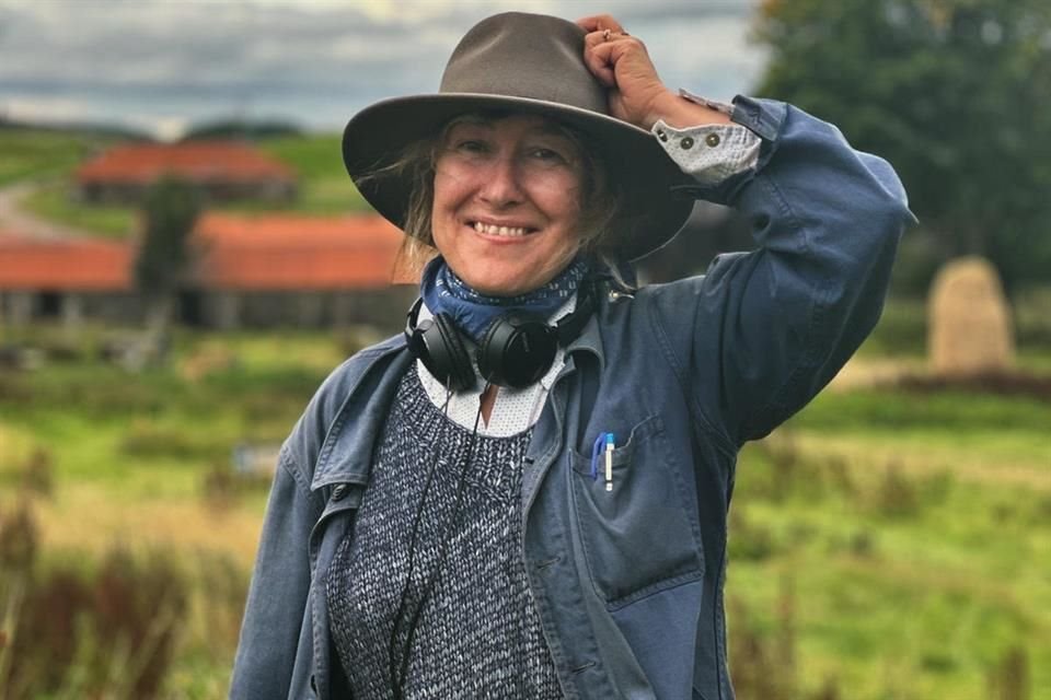 La realizadora, una de las más importante exponentes de la Nueva Ola del Cine Griego, tuvo como base la novela homónima del autor británico Jim Crace. Al leerla, confiesa, le pareció inadaptable.
