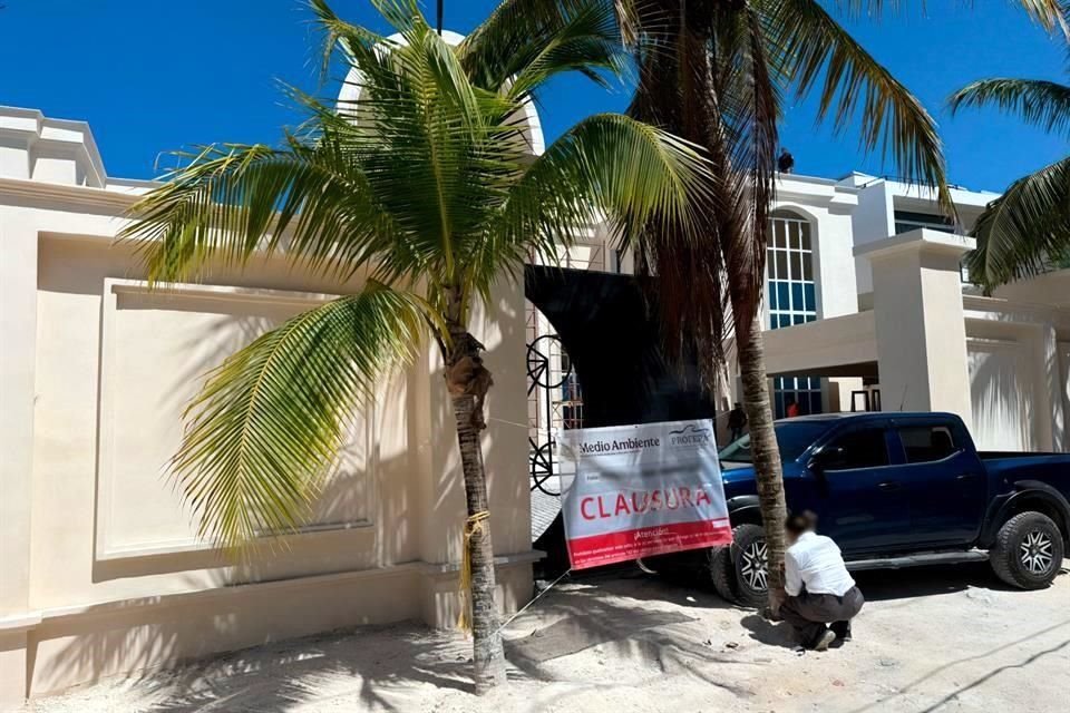 Una de las clausuras fue en una casa de dos niveles y cerca de mil metros cuadrados que no presentó las acreditaciones necesarias de impacto ambiental.