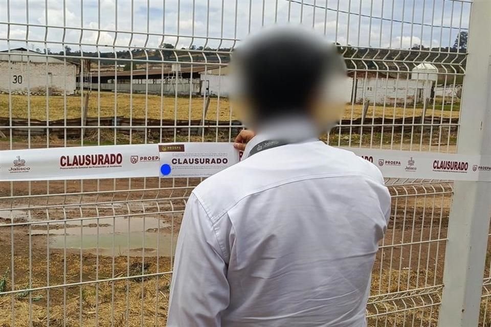 Las clausuras se llevaron a cabo por incumplimientos a la normativa ambiental.