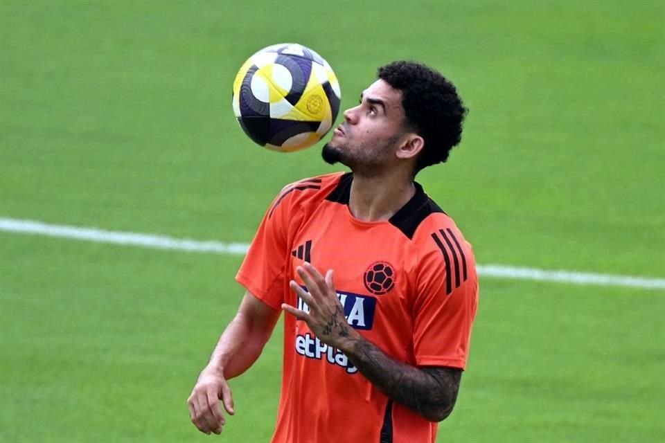 Luis Díaz podría salir del Liverpool.