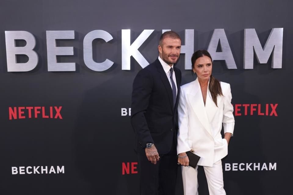 Su esposa y ex integrante de las Spice Girls, Victoria Beckham, será conocida de ahora en adelante como Lady Beckham.