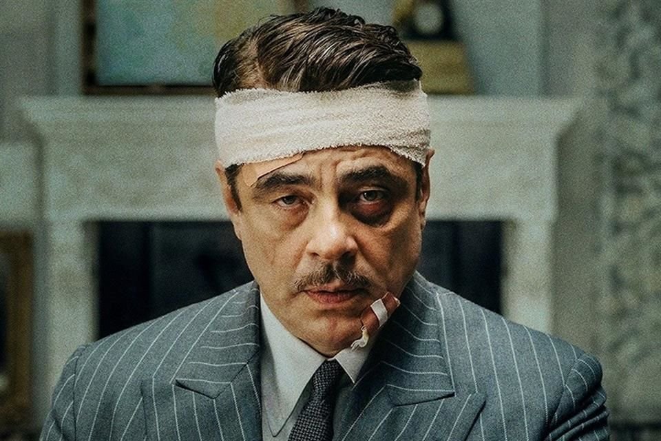 Benicio del Toro contó cuando lo retuvieron en el aeropuerto por el guion de 'El Esquema Fenicio', que habla sobre una bomba en un avión.