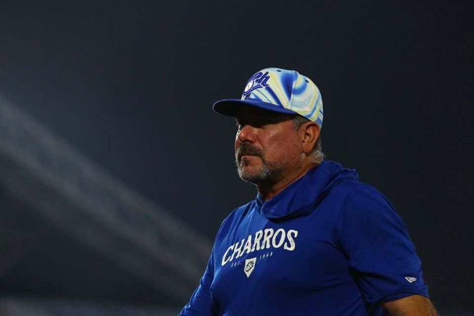 Charros anunció que para los juegos de suspensión de 'Benji' Gil, será Noé Muñoz quien supla al manager caporal.