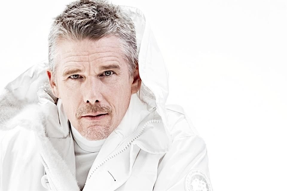 La cinta original presentó a un asesino serial enmascarado llamado The Grabber (Ethan Hawke) que secuestra niños y los encierra en su sótano.