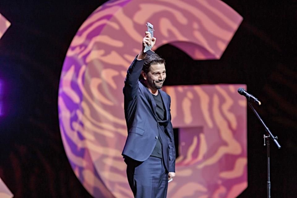 El año pasado, Diego Luna fue reconocido con el Premio Mayahuel.