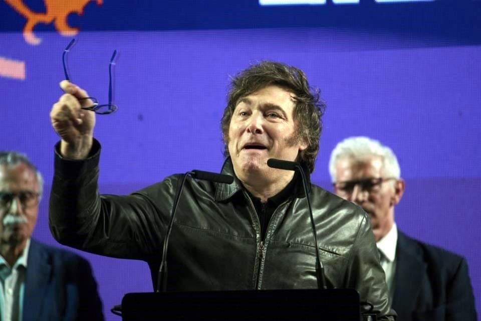 El Presidente de Argentina, Javier Milei, ha recetado fuertes recortes al Gobierno para sacar al país de la crisis.