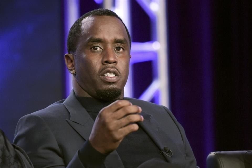 La ex novia de Sean 'Diddy' Combs describió los maratones sexuales a los que el cantante la sometía, como parte del juicio que enfrenta.