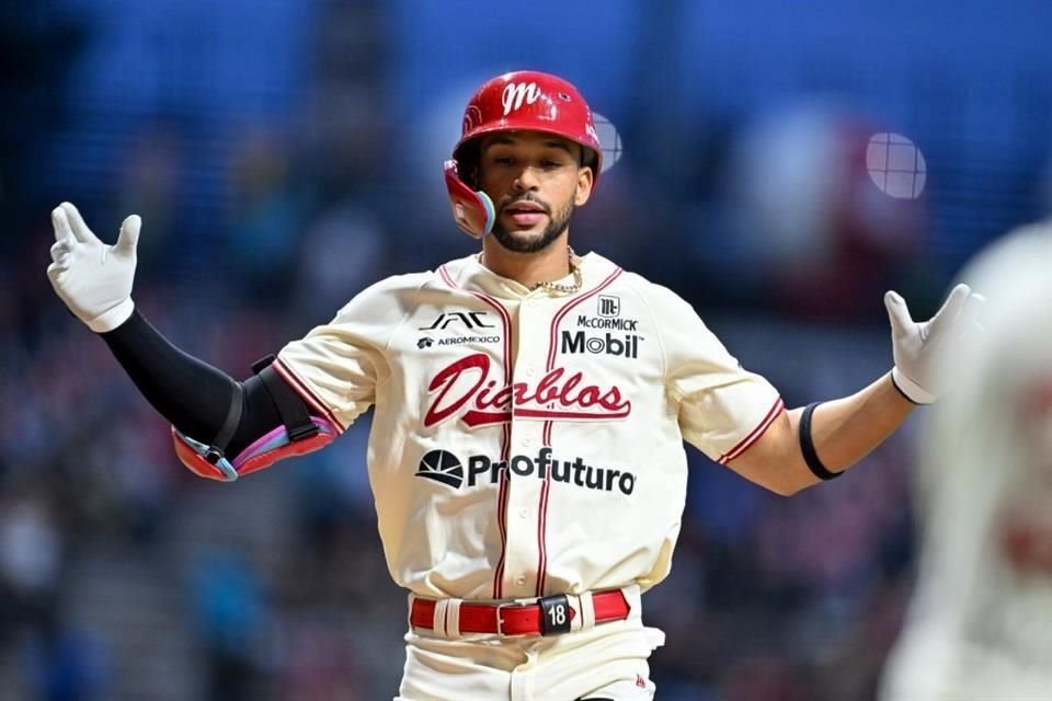 Los Diablos Rojos desataron el infierno ante los Pericos para tomar ventaja en la serie con una categórica victoria.