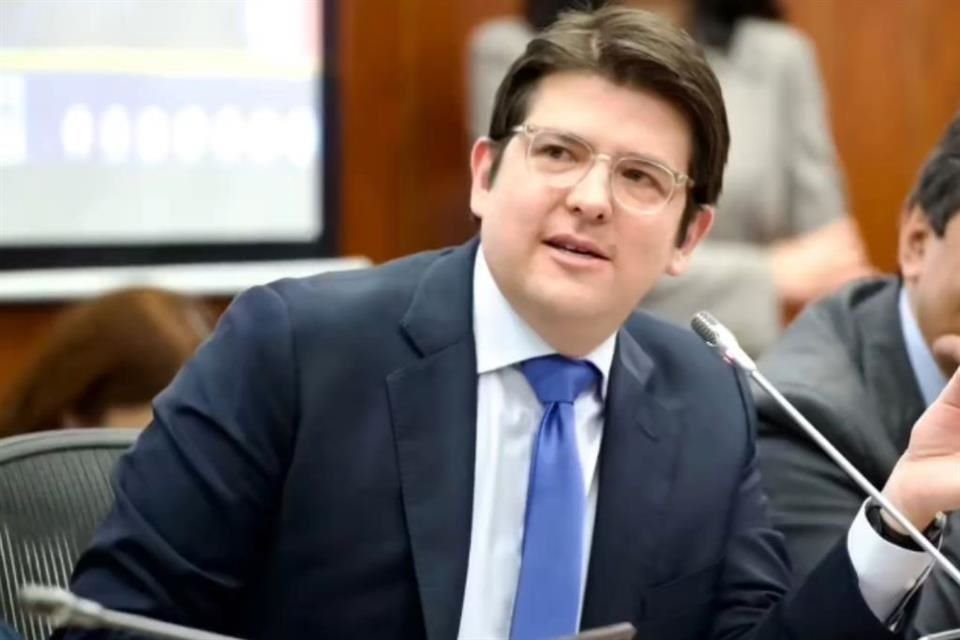 Miguel Uribe, aspirante a la Presidencia de Colombia para 2026, fue herido de bala durante acto de campaña en Bogotá; lo reportan grave.