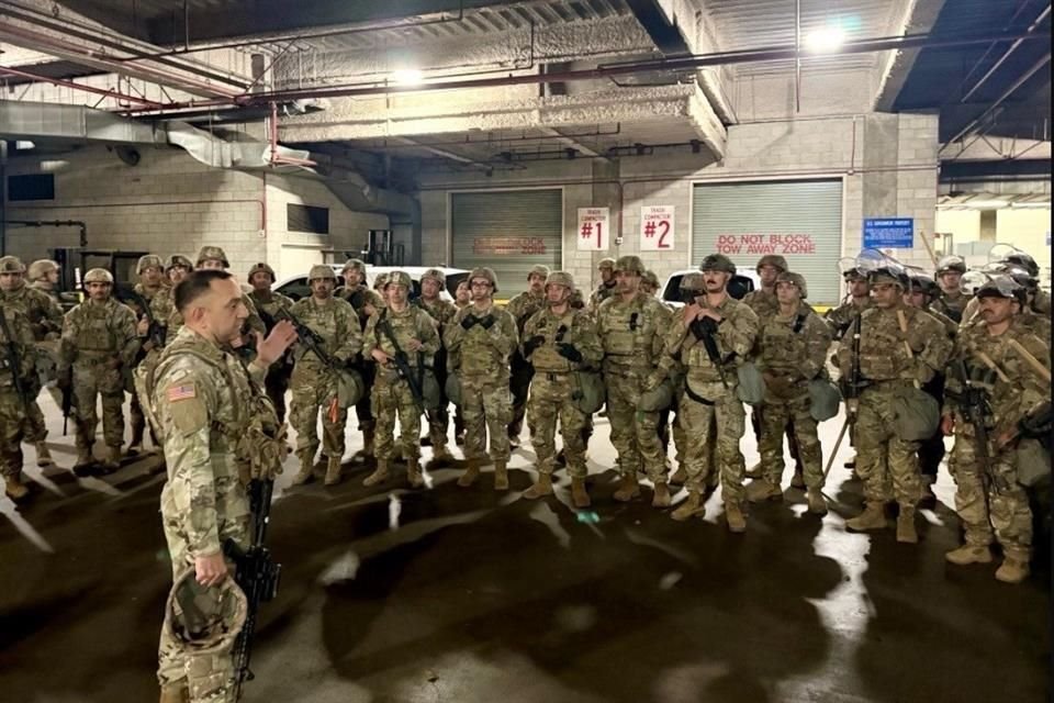 Equipo de Combate de la 79.ª Brigada de Infantería de la Guardia Nacional de California han comenzado su despliegue en el área de Los Ángeles.