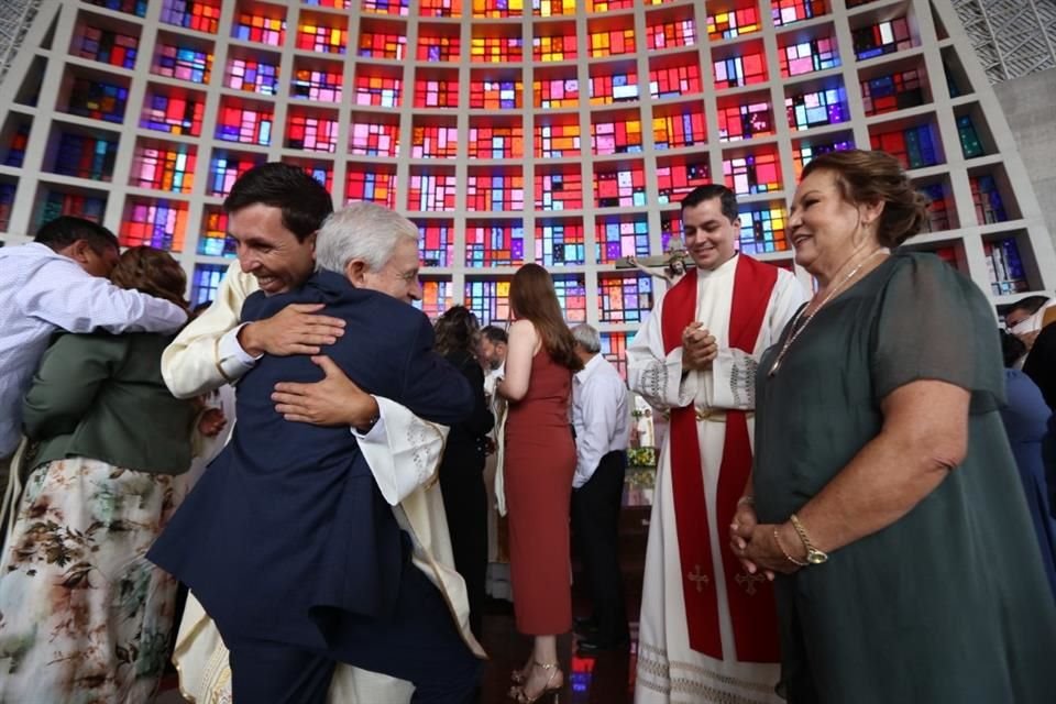 Misa para ordenar como sacerdotes a 31 seminaristas en el Santuario de los Mártires de Cristo Rey.