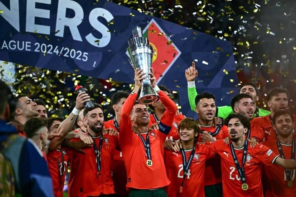 Cristiano Ronaldo ganó el tercer título de su carrera con la selección lusa.