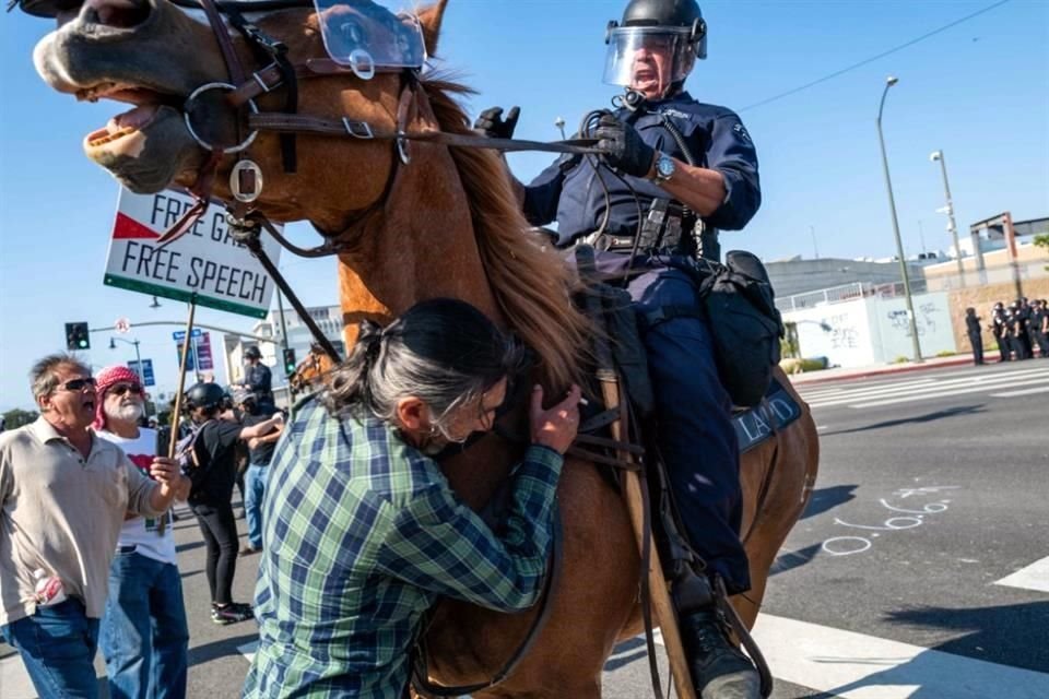 Durante el domingo hubo varios momentos de enfrentamientos.