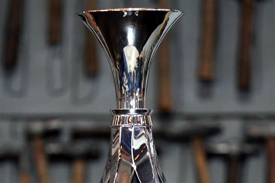 Los trofeos de NASCAR para su regreso a México están inspirados en los dioses Tláloc y Quetzalcóatl.