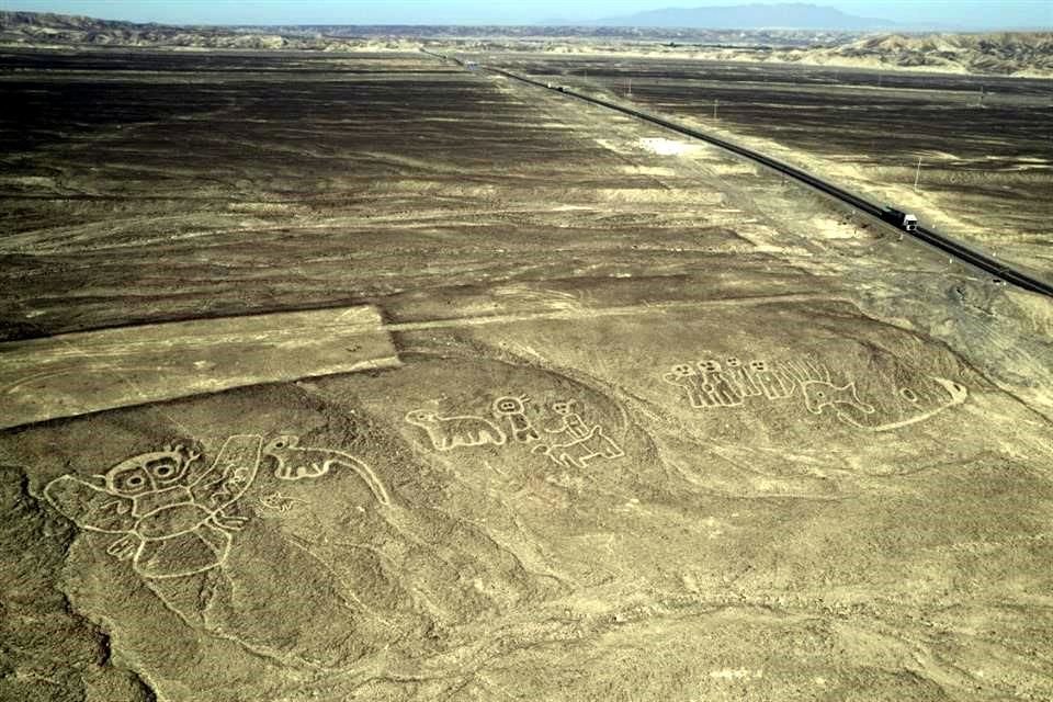 Los geoglifos conocidos como Líneas de Nasca tienen más de mil 500 años de antigüedad.