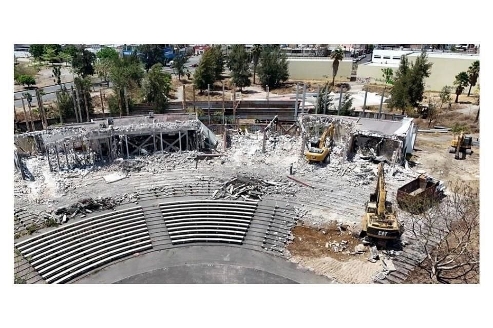 Los espacios destruidos hasta ahora son el foro abierto, la gradería, el cuarto de controles, un área de baños, el skatepark y áreas verdes.