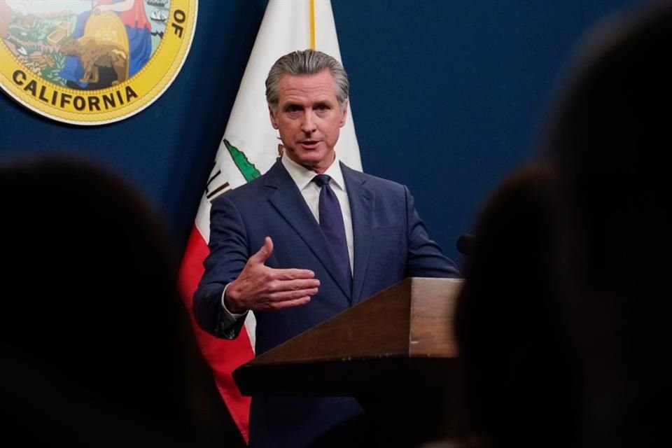 El Gobernador Gavin Newsom durante una conferencia de prensa en California, el 14 de mayo del 2025.